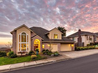 11838 SW Viewcrest Ct, Tigard, OR 97224