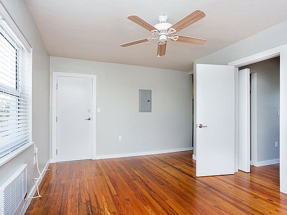 4th image of 715 2nd Ave S APT 4