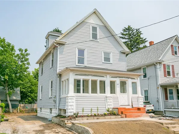227 W Chestnut St, East Rochester, NY 14445