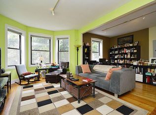 3415 N Greenview Ave APT 2F, Chicago, IL 60657