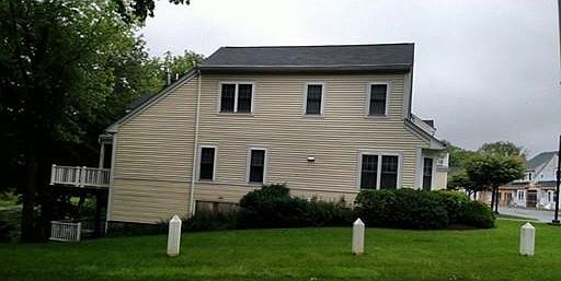 2nd image of 95 Mechanic St APT 1