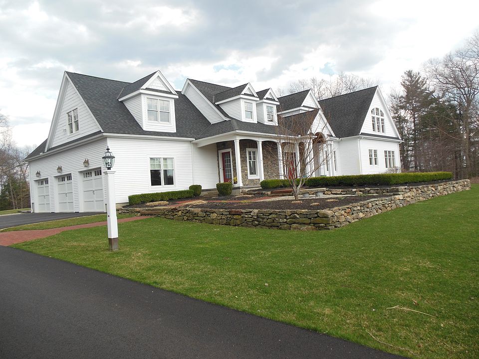 Three Car Garage