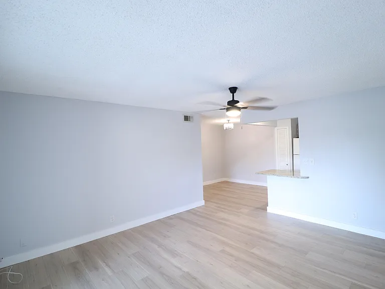 1271 NW 13th St #455E — Photo 10