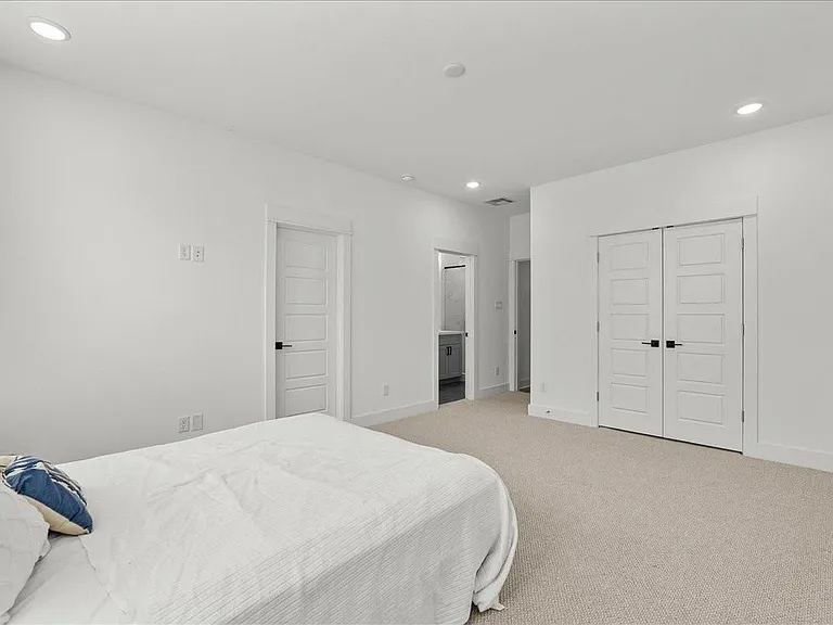 2906 Stevens St — Photo 16