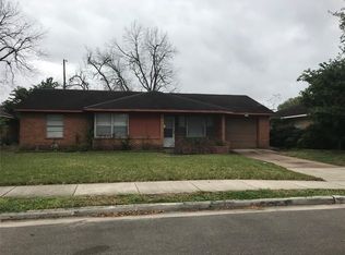 105 W Riverwood Dr, Houston, TX 77076