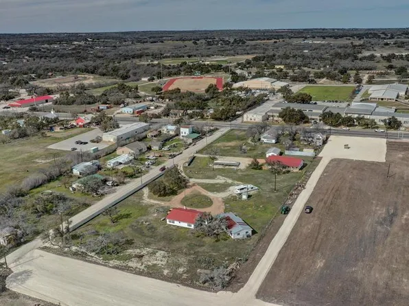 138/164 S School St, Harper, TX 78631