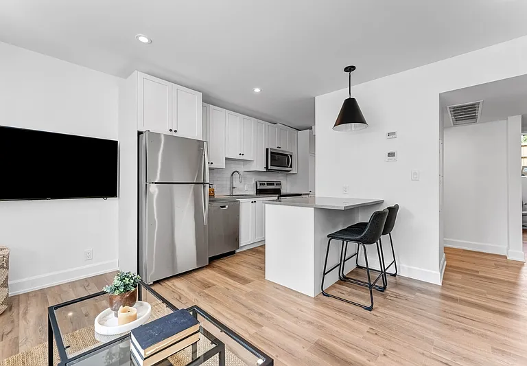 153 Sanford Ave #C — Photo 7
