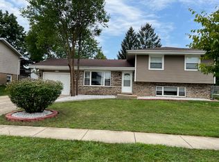 508 Creighton Ln, Schaumburg, IL 60193
