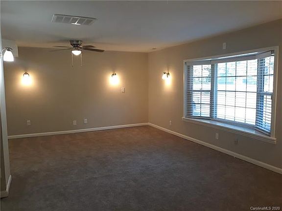 5th image of 6625 Woodthrush Dr