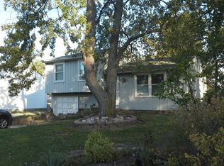 3113 Flame Dr, Oregon, OH 43616