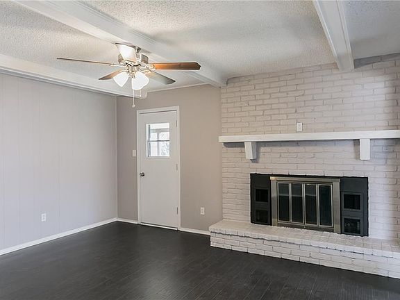 5th image of 1715 Jenkins Ln