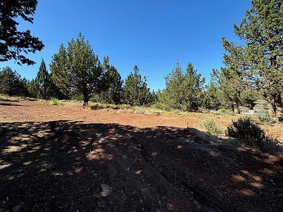 4th image of 507-825 Castle Rock Rd