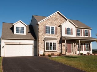 22 Sandstone Dr, Stevens, PA 17578