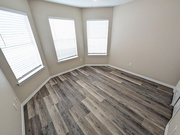 4th image of 8909 Colony Ridge Cir