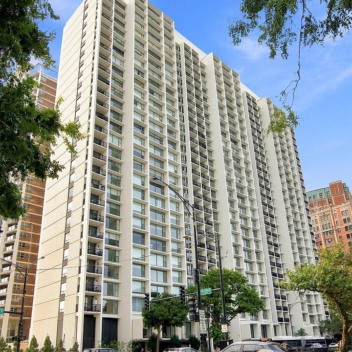 1st image of 3200 N Lake Shore Dr APT 511