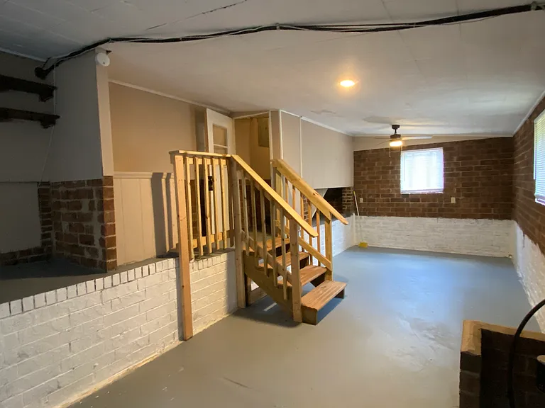 1128 Ava St — Photo 10