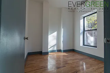 Rented by Nicole James, LREB