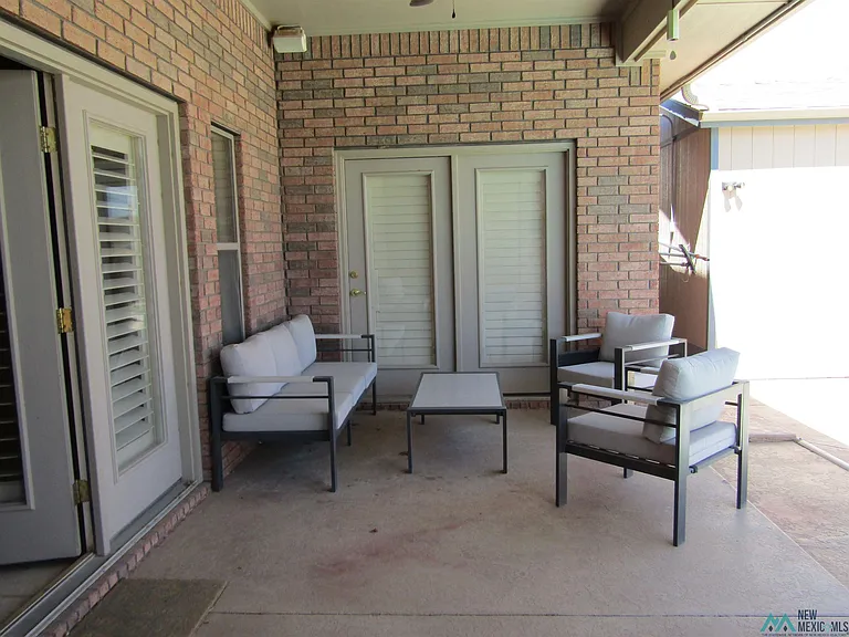 2104 W Ray Ave — Photo 36