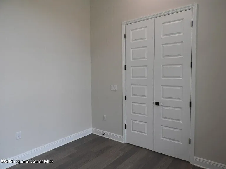 8555 Henry Ave — Photo 19