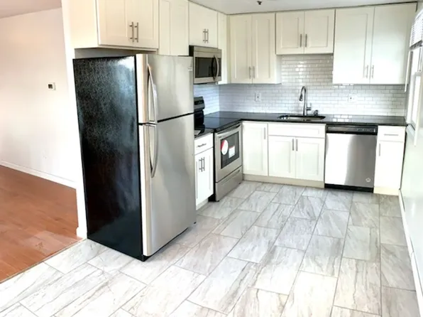 4 Uni, 4 Union Ave #3, Onset, MA 02558