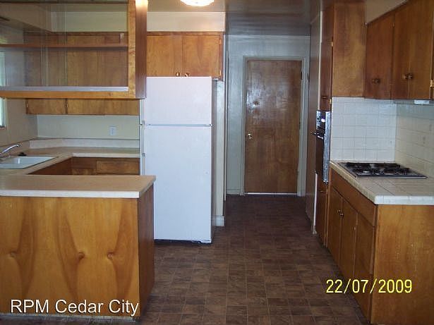 2nd image of 246 N Highland Dr