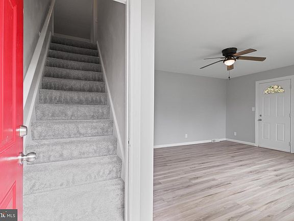 3rd image of 6 Randolph Rd