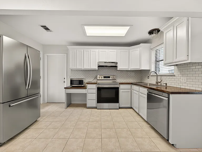 2964 Vista Pkwy — Photo 8