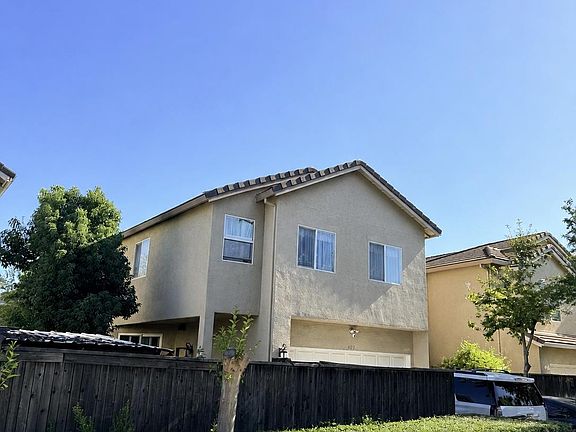 5th image of 3832 Claire St