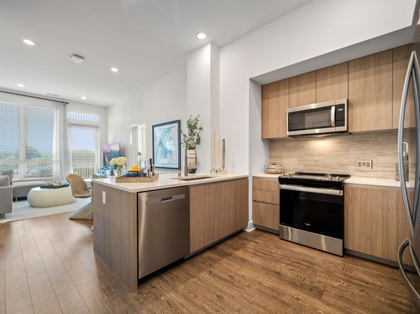 285 Mayson Ave NE #120