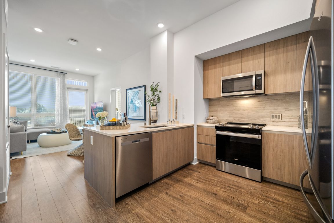Representation Photo of Chef-Inspired Kitchen