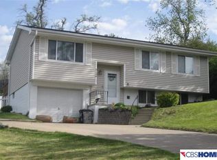 3136 Sheffield St, Omaha, NE 68112