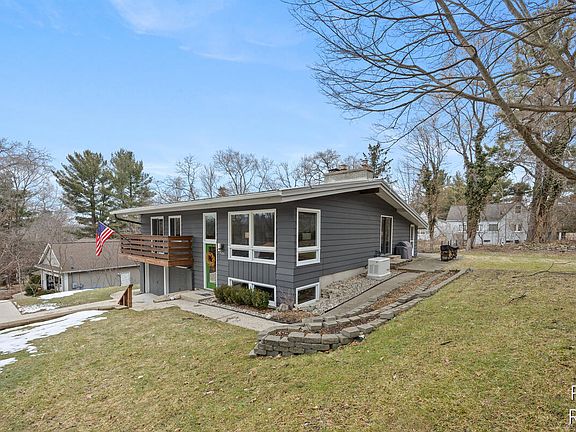 2nd image of 7151 Oran Dr SE
