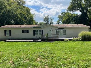 511 N Stanley Rd, Cottage Hills, IL 62018