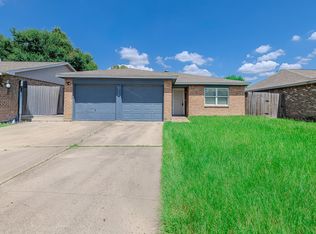 8710 Valley Flag Dr, Houston, TX 77078