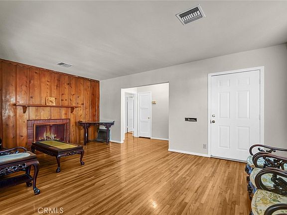 3rd image of 1404 Violeta Dr