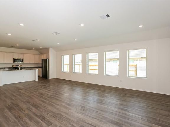 3rd image of 7315 Hillside Ave