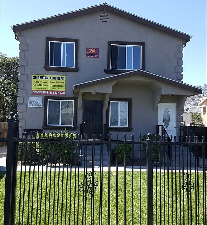 1st image of 646 E 87th Pl