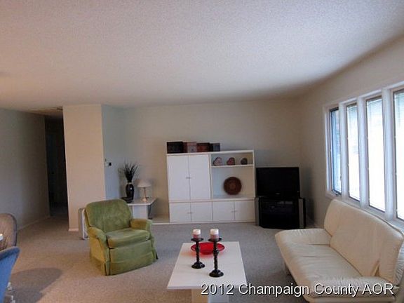 4th image of 209 Southland Dr N