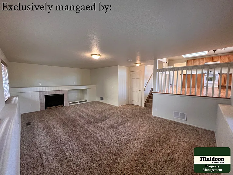 5807 Poudre Way — Photo 18