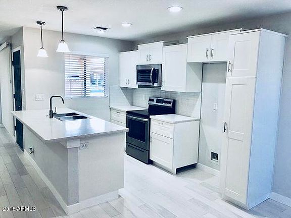 5th image of 421 W Yukon Dr Unit 8