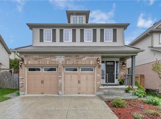 916 Magdalena Ct #B, Kitchener, ON N2E 0B3