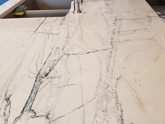 Beautiful quartzite kitchen counters