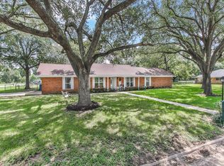 810 Gresham Rd, Brookshire, TX 77423