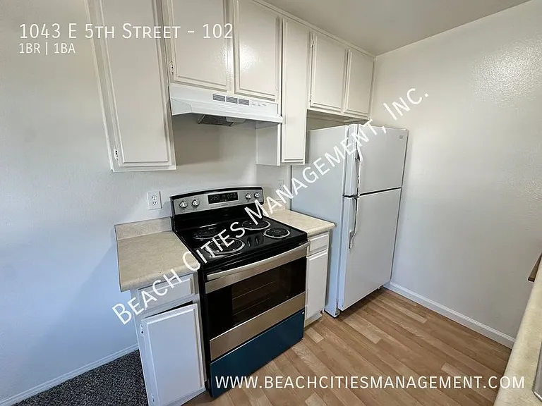 1043 E 5th St #102 — Photo 19