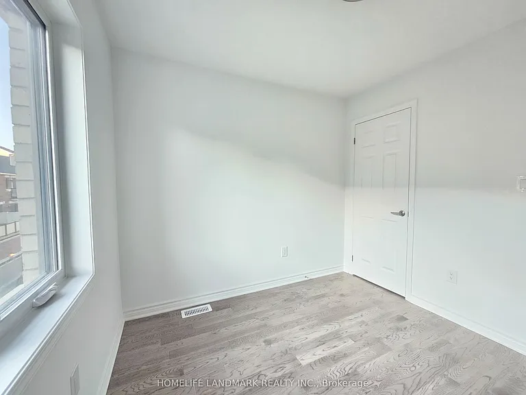 92 Avani Ave — Photo 27