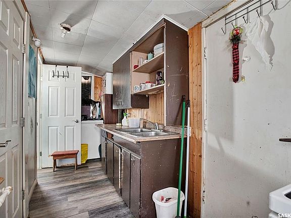 3rd image of 206 K AVENUE S