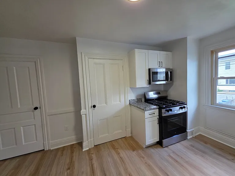 1936 Lowrie St #2 — Photo 2