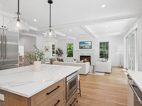 3rd image of 169 Watchung Ave
