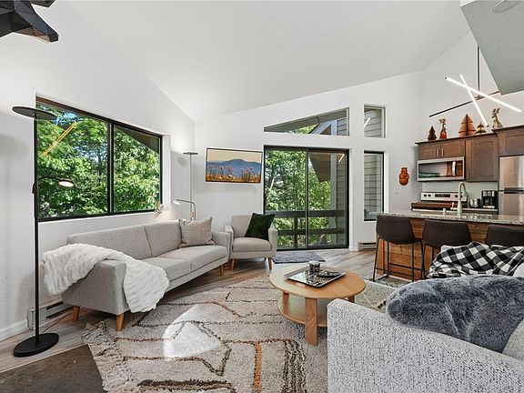 2nd image of 1265 Gristmill Ct
