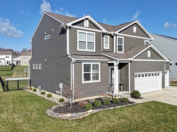 2nd image of 71 Reserve Dr